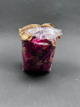 Load image into Gallery viewer, Avon’s Home Fragrance Collection - Hot Apple Pie Potpourri
